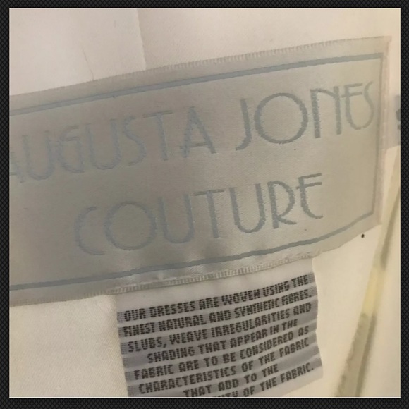 Wedding Gown - Augusta Jones - 16 - Picture 5 of 7